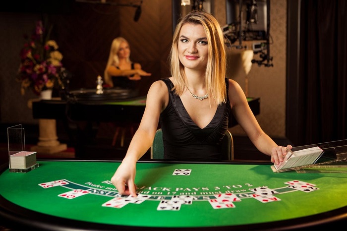 what is live casino?